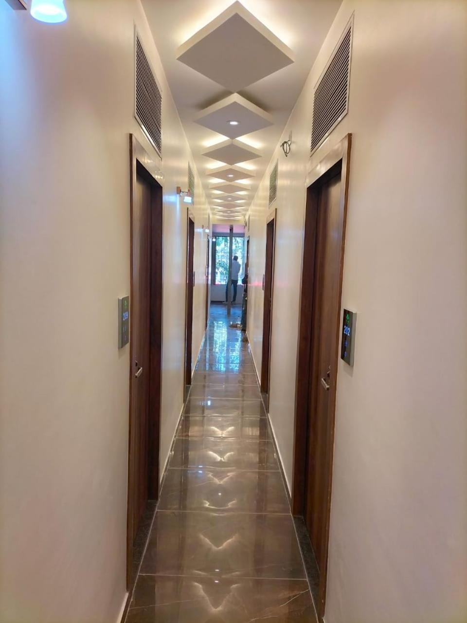 Prince Hotel Мумбаї Екстер'єр фото